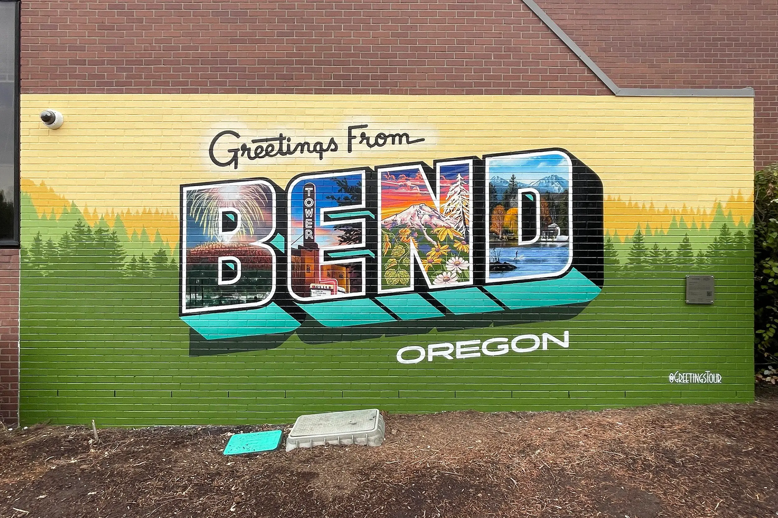 Greetings from Bend Mural