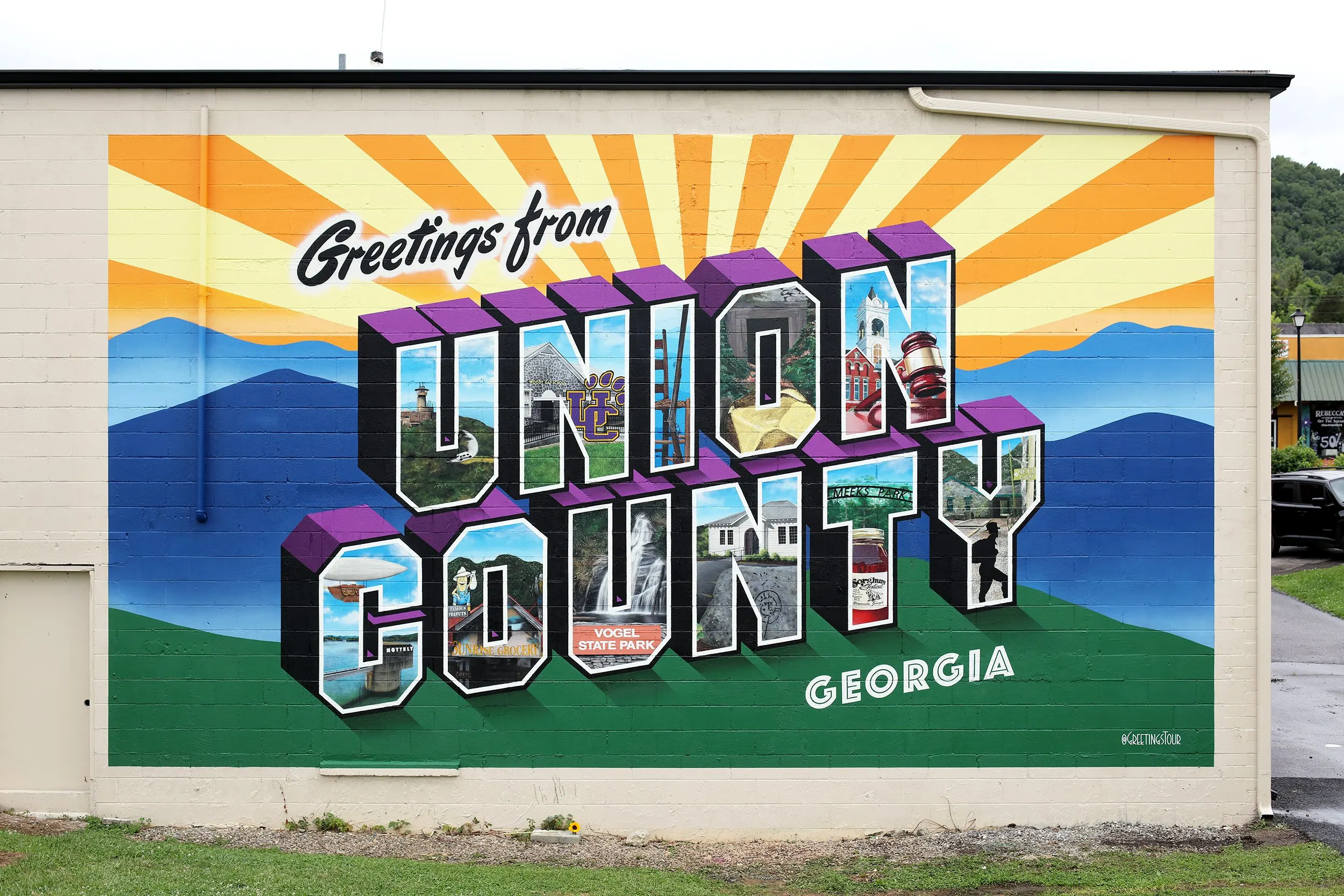 Completed Greetings from Union County mural in Blairsville, Georgia